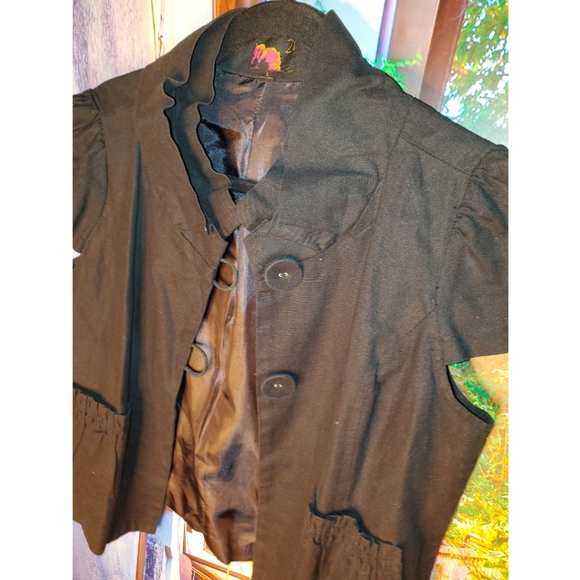 Forever 21 - Black Button Up Short Sleeveless Jacket/Vest - Picture 3 of 5